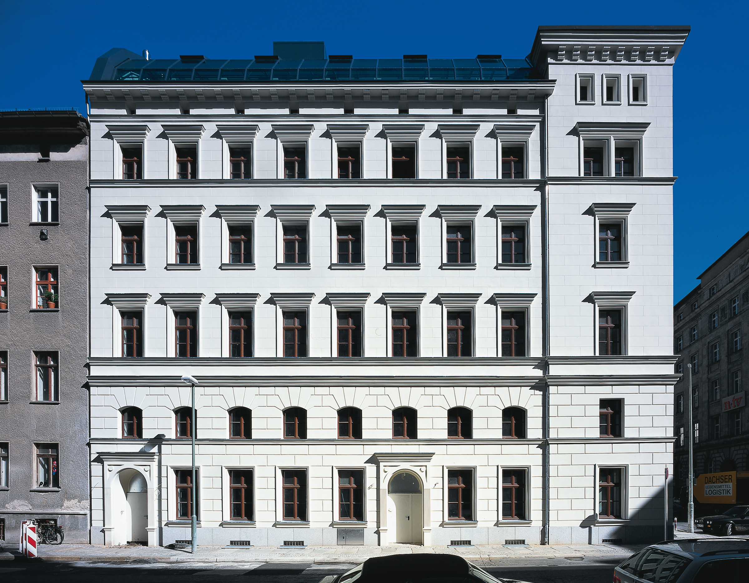 Renowacja z zastosowaniem tynku i systemu ociepleń ETICS od Sto z tynkiem silikatowym StoSil