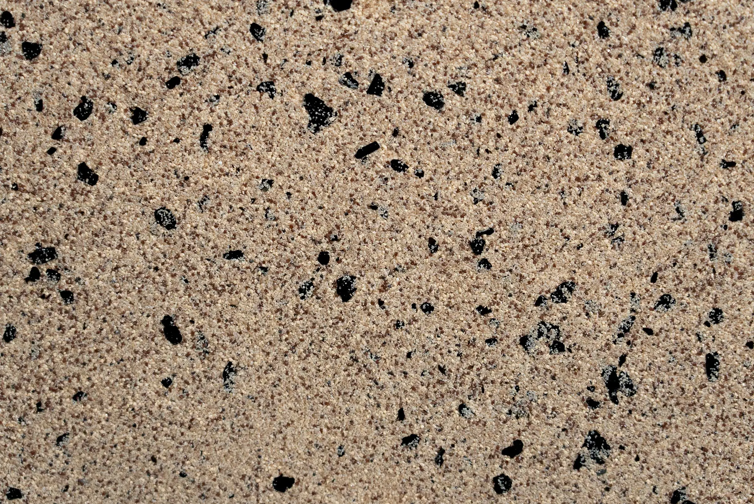 Powierzchnia tynku, tynk wielobarwny StoSuperlit® K 0,8 w kolorze beżowym